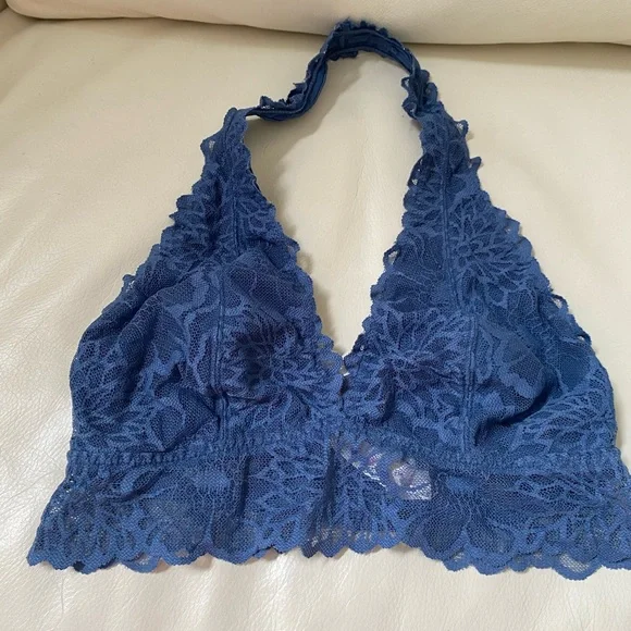LOWEST PRICE! Bundle & Save!! PINK Lace BRA, Size S!🌻🌻🌻So CUTE! - Picture 2 of 5